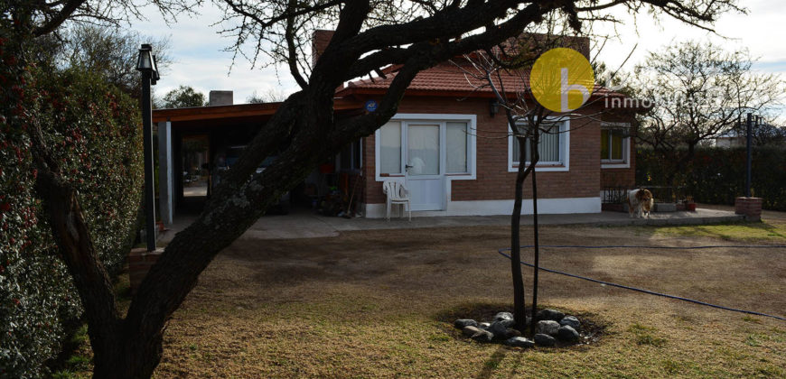 CASA EN CORTADERAS