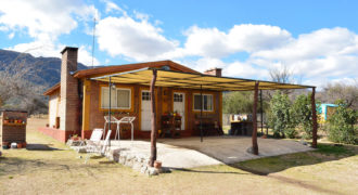 2 CABAÑAS Y CASA EN CORTADERAS