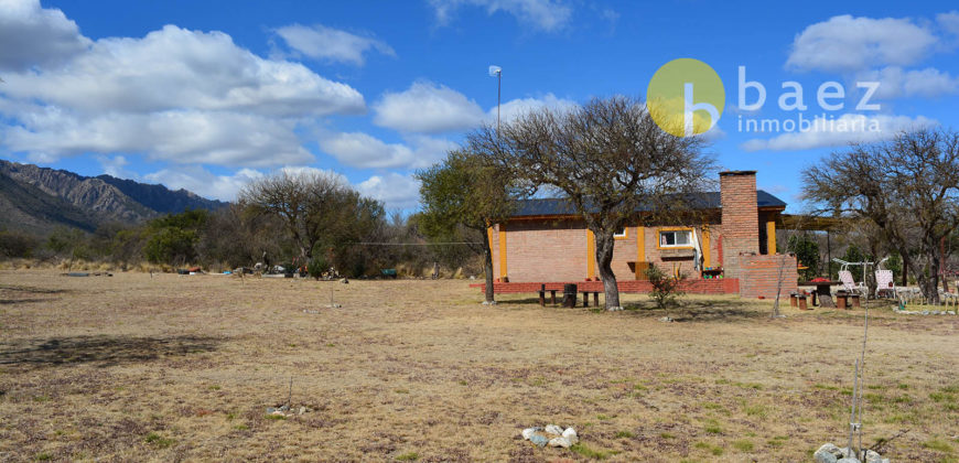 2 CABAÑAS Y CASA EN CORTADERAS