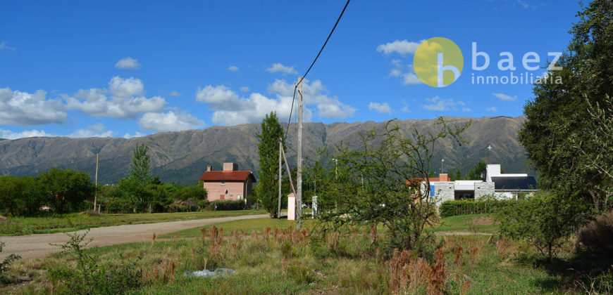 LOTE DE 1900M2 EN CARPINTERÍA