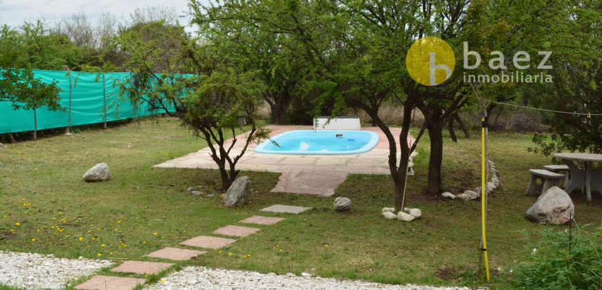 CASA Y DPTO EN BARRANCA COLORADA-MERLO