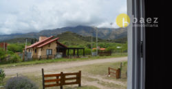 CASA Y DPTO EN BARRANCA COLORADA-MERLO