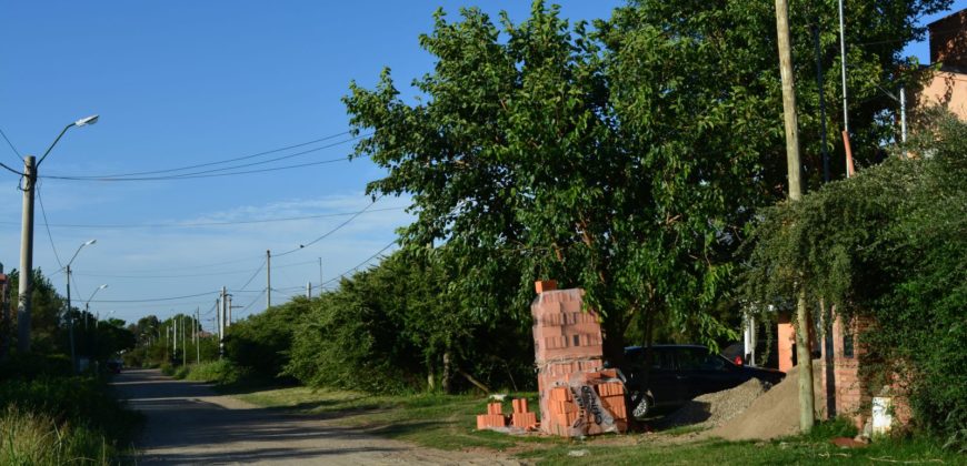 LOTE DE 1364M2 EN MERLO