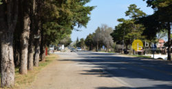 2 CASAS SOBRE RUTA N1 EN CARPINTERÍA