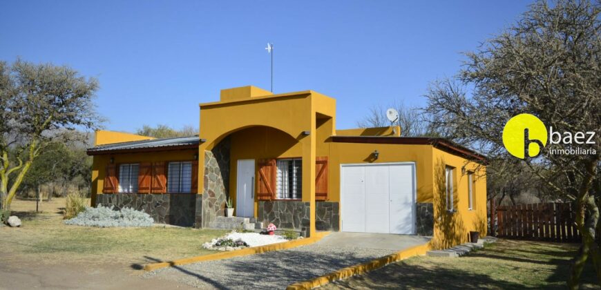 CASA DE 3 DORMITORIOS EN CARPINTERÍA