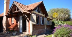 CASA CON DOS CABAÑAS Y PISCINA EN MERLO