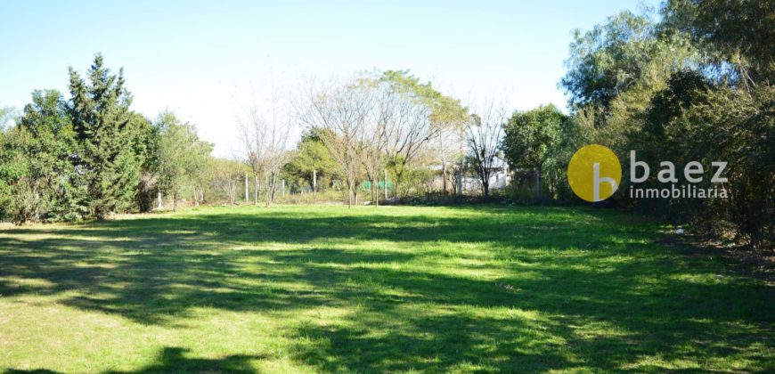 LOTE DE 900M2 EN MERLO