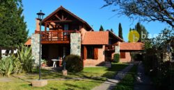 2 CASAS EN MERLO