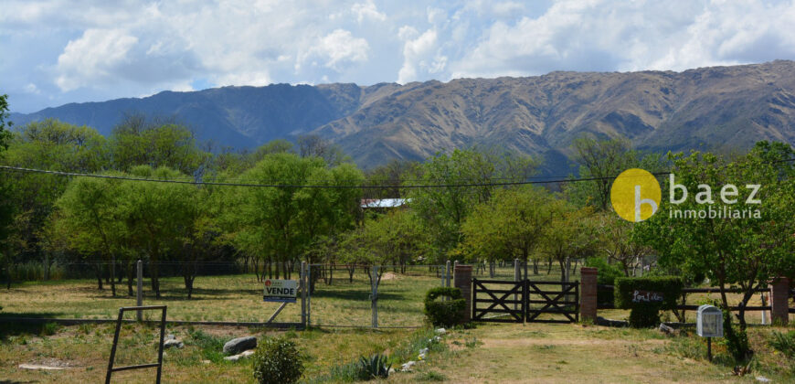 LOTE  DE  2900M2  ALAMBRADO Y  PARQUIZADO SOBRE RUTA N 1 EN LOS MOLLES