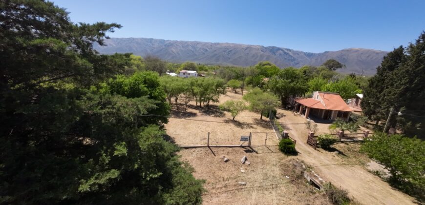 LOTE  DE  2900M2  ALAMBRADO Y  PARQUIZADO SOBRE RUTA N 1 EN LOS MOLLES