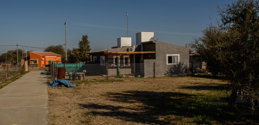 CASA CON DOS DPTOS EN CARPINTERIA