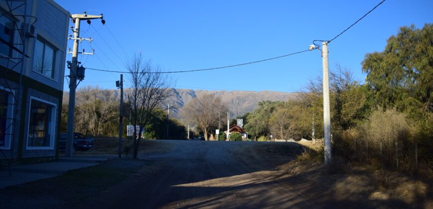 CASA A TERMINAR EN CARPINTERIA