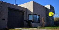 CASA EN VENTA EN BARRIO ¨SOLARES DEL VALLE¨