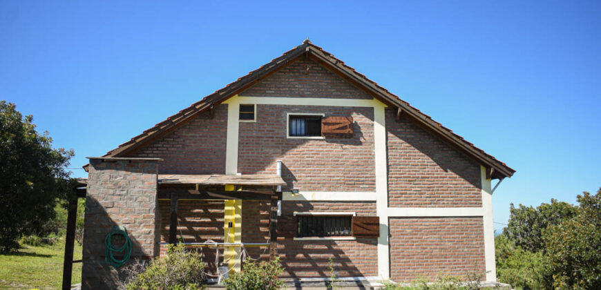 CASA EN CARPINTERIA