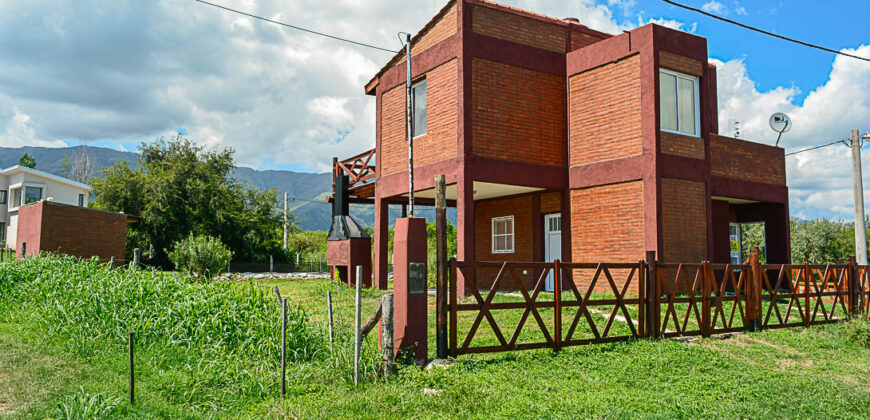 CASA EN LAS MORERAS MERLO