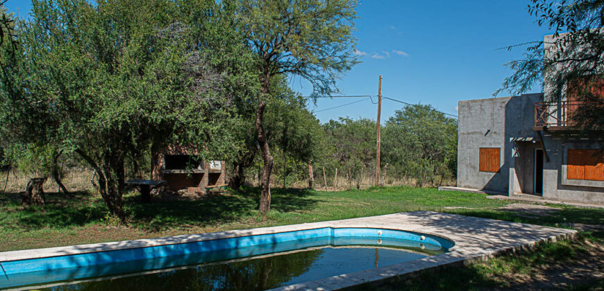 CASA EN CARPINTERIA