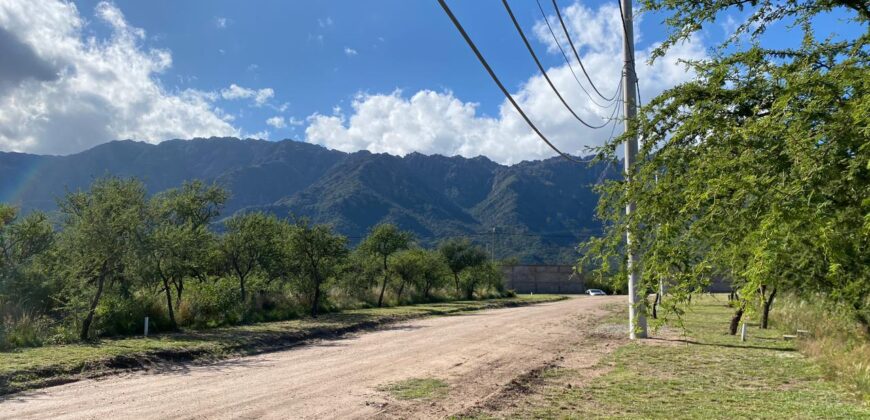 LOTEO EN CORTADERAS «LOMAS DEL PARAISO» SOBRE RUTA Nº1