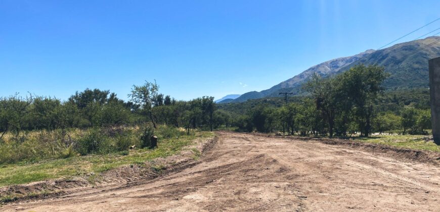 LOTEO «LOMAS DEL PARAISO» SOBRE RUTA Nº1
