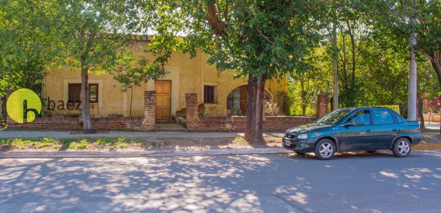 CASA CENTRICA EN CARPINTERÍA