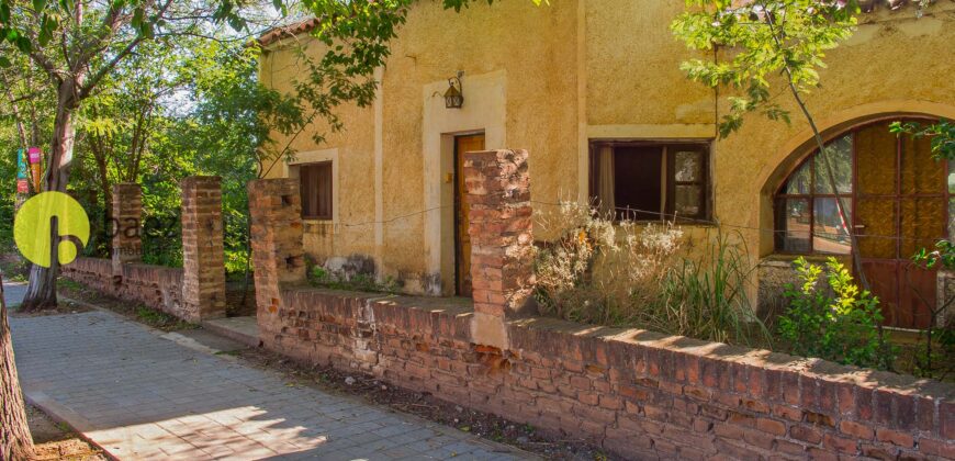 CASA CENTRICA EN CARPINTERÍA