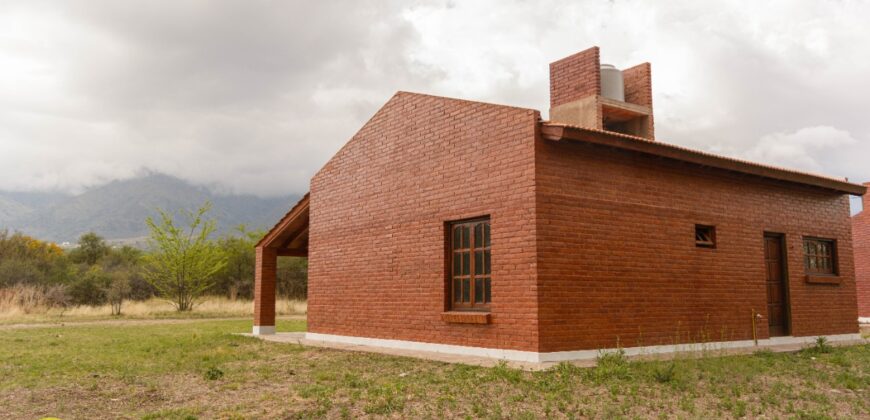 CASA EN CARPINTERIA