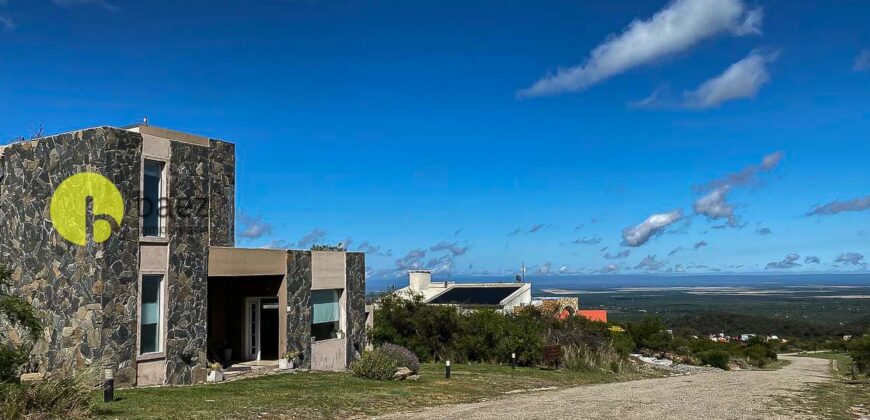 CASA EN LAS CASCADAS