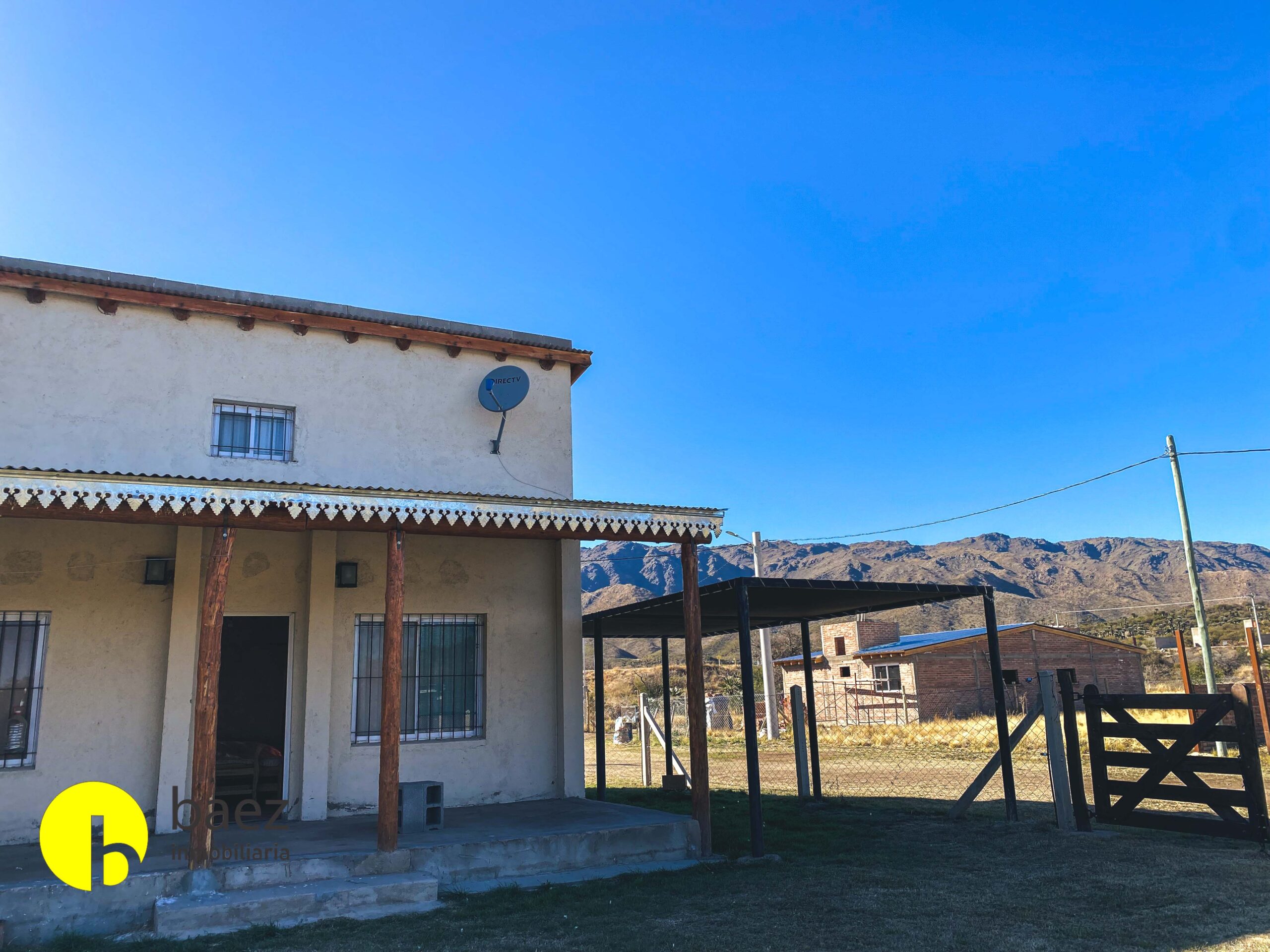 CASA EN PAPAGAYOS