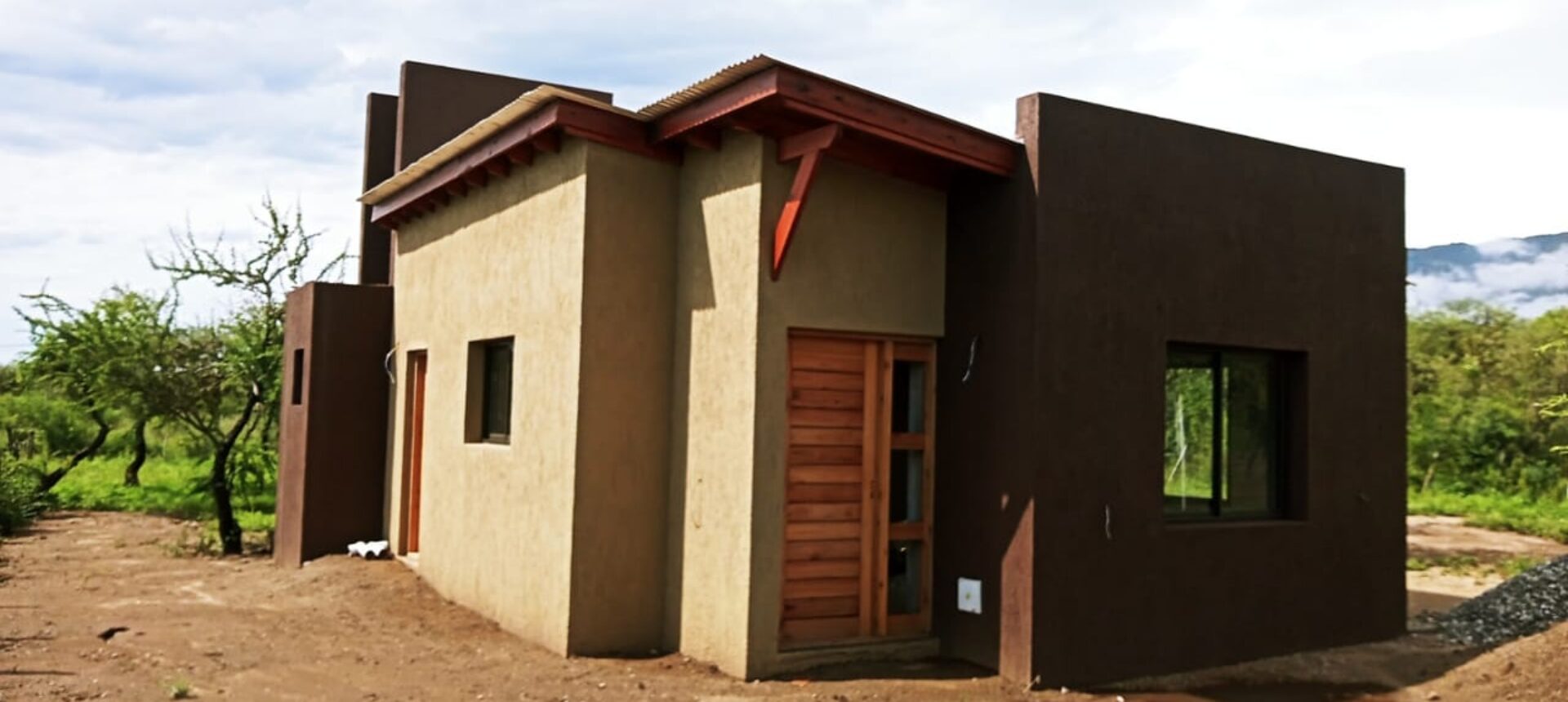 CASA TERMINADA EN CERRO DE ORO