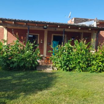 AMPLIA CASA EN VILLA LARCA