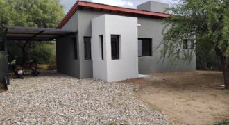 CASA + PISCINA EN «BARRIO SACRAMENTO»