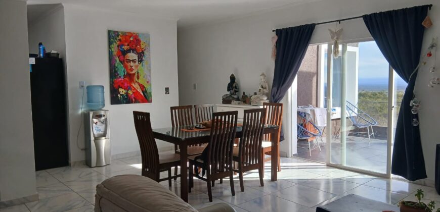 DOS CASAS + PISCINA