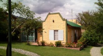 CASA EN INGRESO A VILLA ELENA