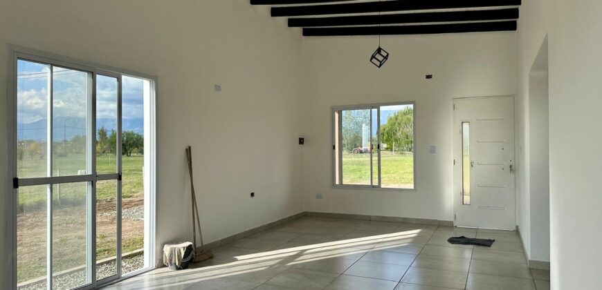 CASA EN SOLARES DEL VALLE