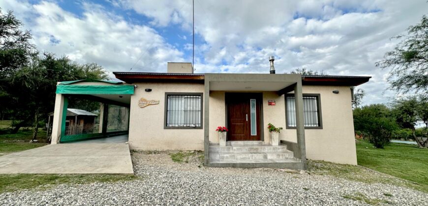 CASA + CABAÑA CON 2 PISCINAS
