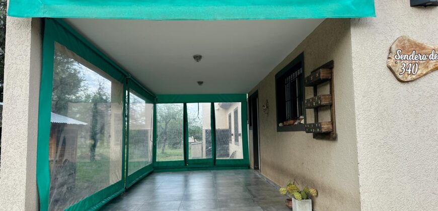 CASA + CABAÑA CON 2 PISCINAS