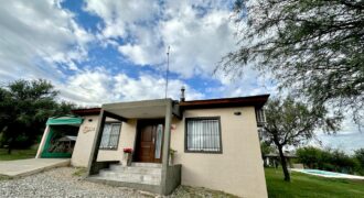CASA + CABAÑA CON 2 PISCINAS