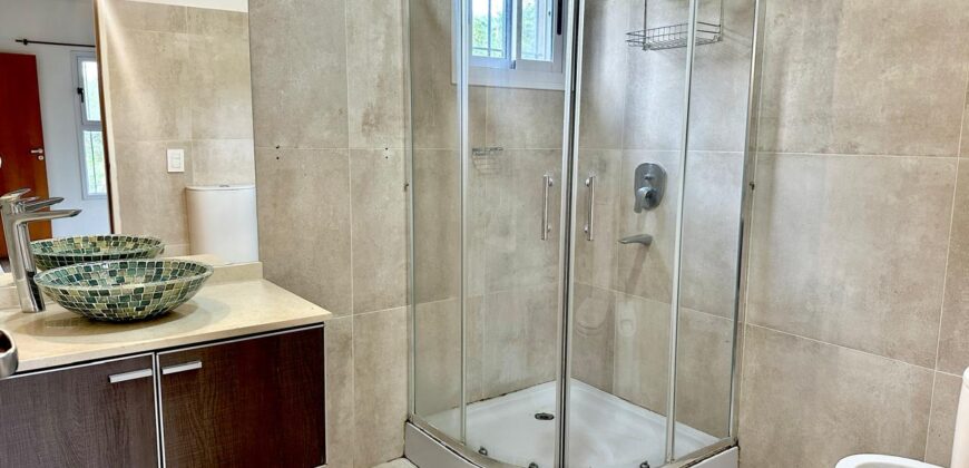 CASA + CABAÑA CON 2 PISCINAS