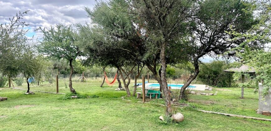 CASA + CABAÑA CON 2 PISCINAS