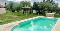 CASA + CABAÑA CON 2 PISCINAS