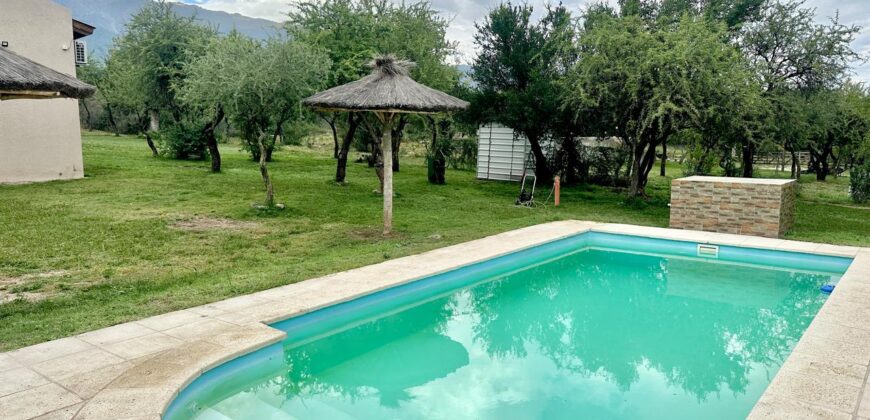 CASA + CABAÑA CON 2 PISCINAS