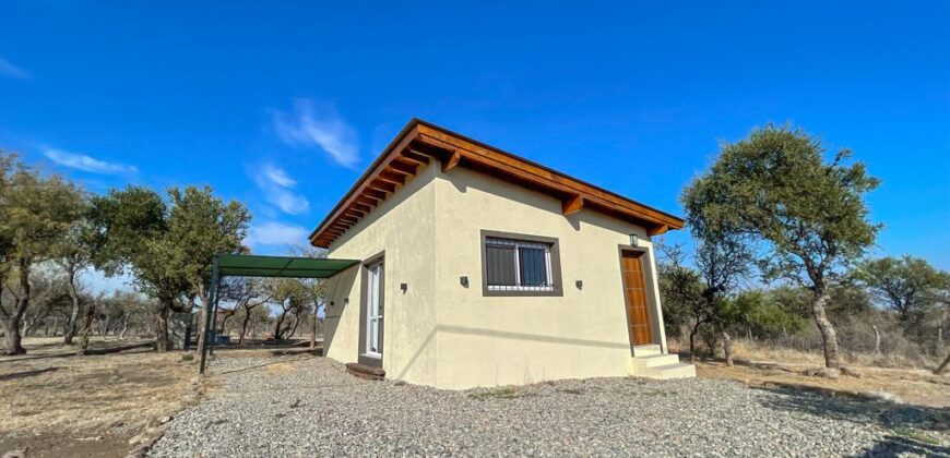CASA + CABAÑA CON 2 PISCINAS