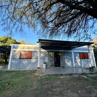 AMPLIA CASA EN LA COLONIA