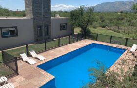 CASA PRINCIPAL + CABAÑAS