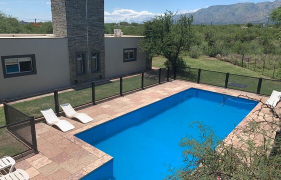 CASA PRINCIPAL + CABAÑAS