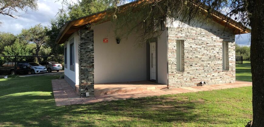 CASA PRINCIPAL + CABAÑAS