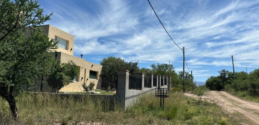 LOTE DE 999,8M² EN CORTADERAS