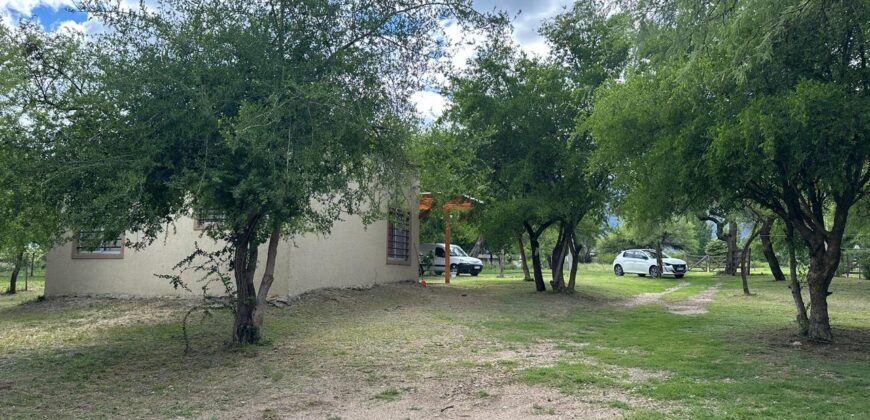 DOS CASAS EN LOTE DE 1.667M²