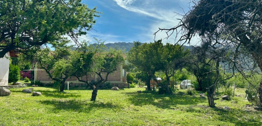 AMPLIA CASA EN CORTADERAS