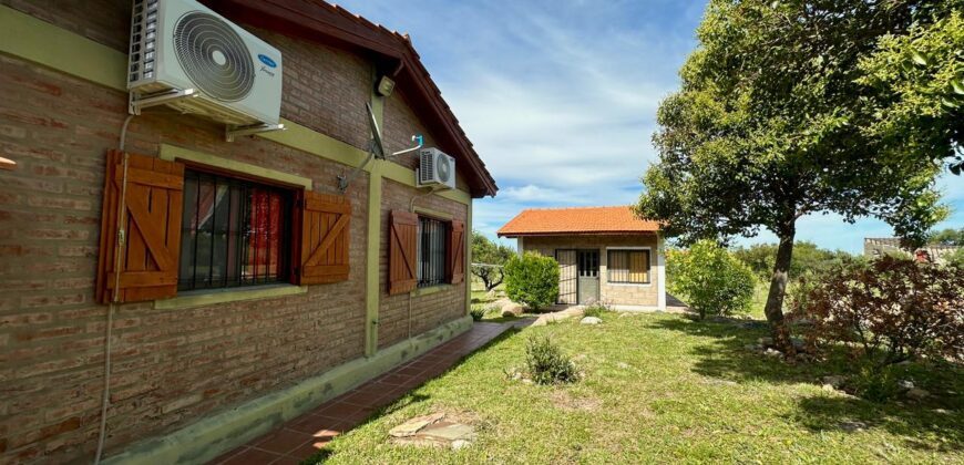 AMPLIA CASA EN CORTADERAS