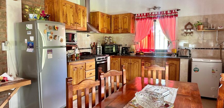 AMPLIA CASA EN CORTADERAS